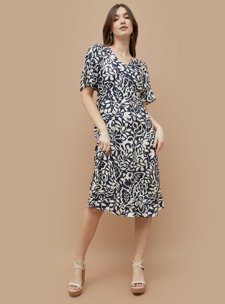 FAME FOREVER Printed Fit and Flare Dress