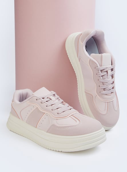 Buy Women Colorblock Sneakers Online at just Rs. 1099.0