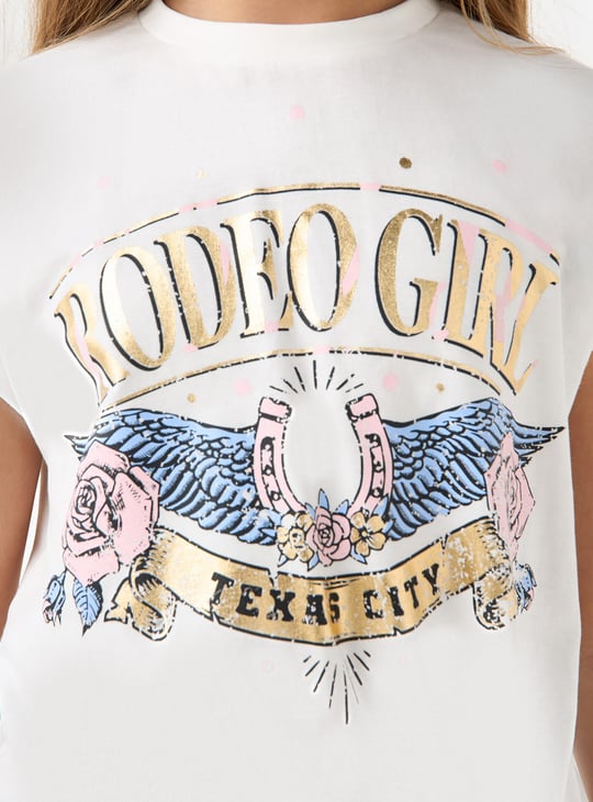 Juniors Graphic Print T-shirt with Short Sleeves and Knot Detail