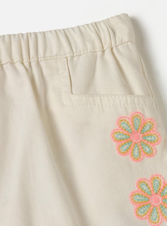 Juniors Floral Embroidered Denim Shorts with Elasticated Waistband