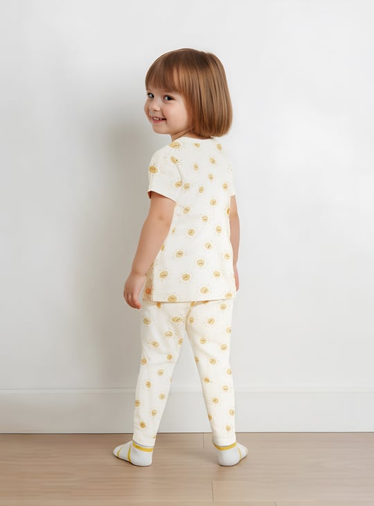 Juniors Printed T-shirt and Pyjama Set