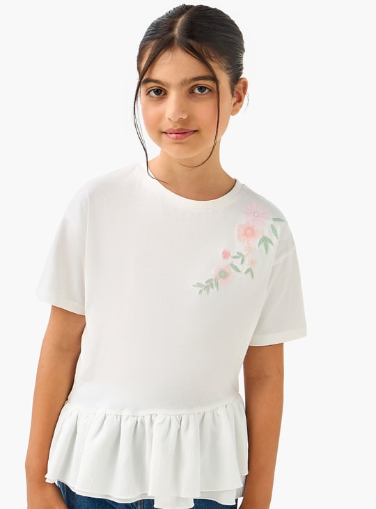Juniors Floral Embroidered Peplum Top with Short Sleeves