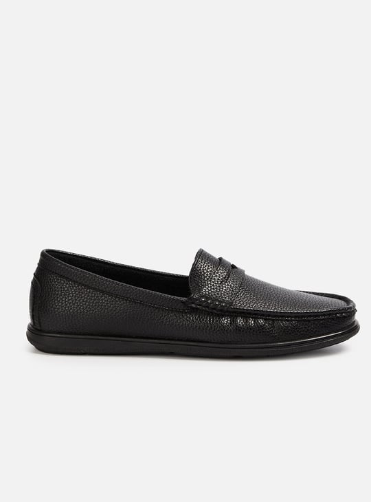 CODE Textured Loafers