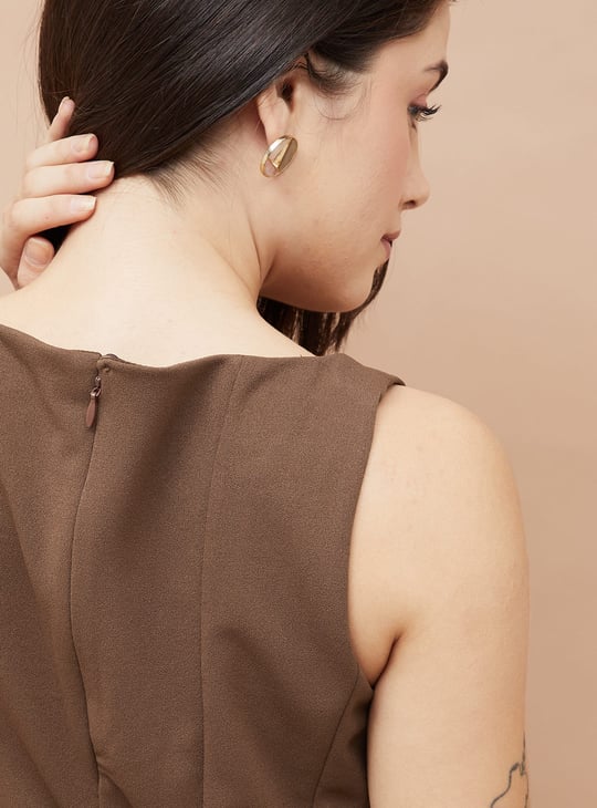 CODE Solid Sleeveless Top