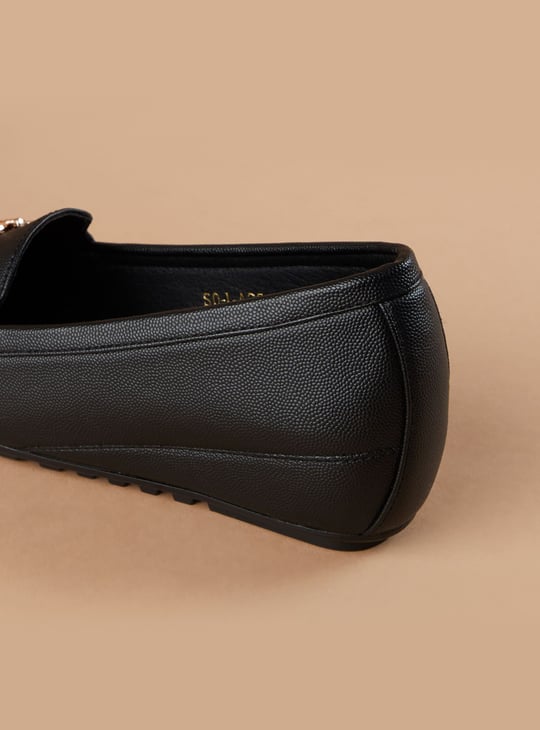 CODE Wedge Loafers with Chain Detail