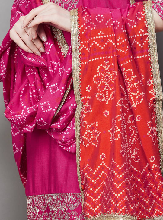 RANGRITI Embroidered Straight Kurta Set