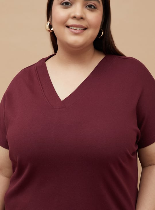 NEXUS Solid V-neck T-shirt