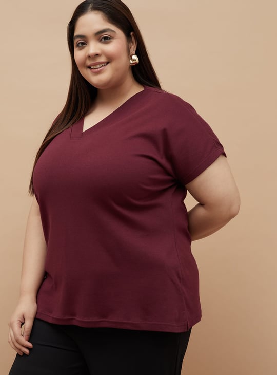 NEXUS Solid V-neck T-shirt