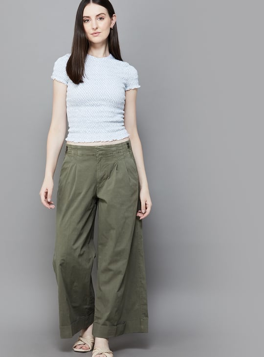 AMERICAN EAGLE Smocked T-shirt