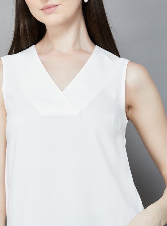 VAN HEUSEN Solid Sleeveless Top