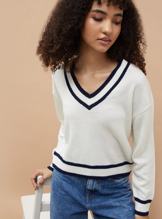 GINGER Solid V-Neck Sweater