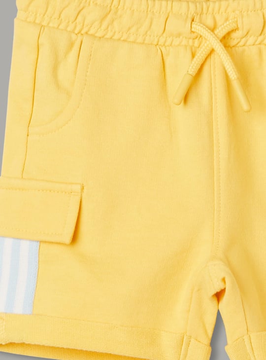 JUNIORS Boys Applique T-shirt with Cargo Shorts