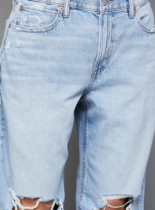 AMERICAN EAGLE Distressed Strigid Jeans (Boyfriend)