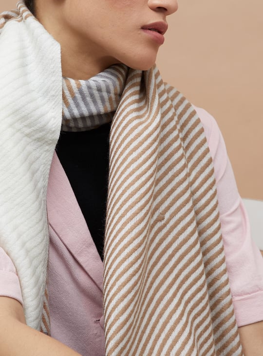GINGER Striped Tassel Detail Stole