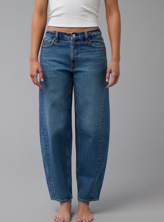 AMERICAN EAGLE Washed Barrel Jeans
