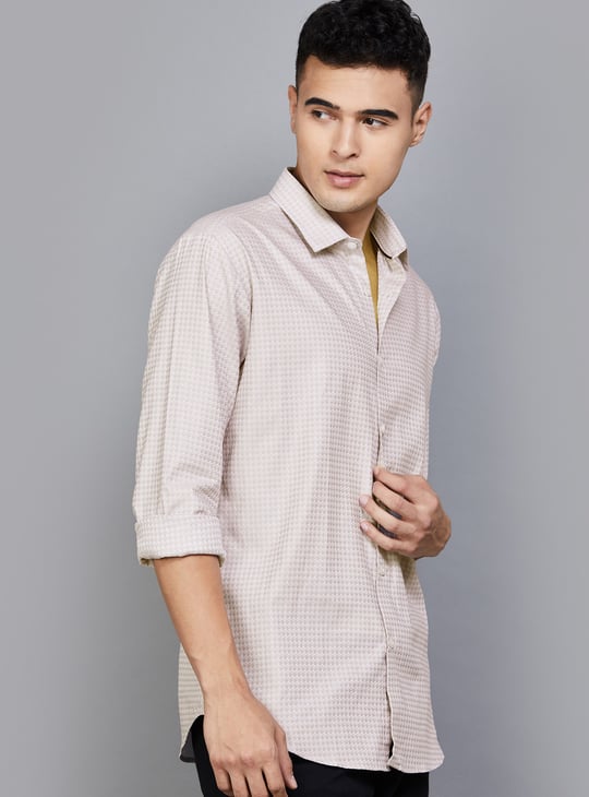 V DOT Patterned Slim Fit Shirt