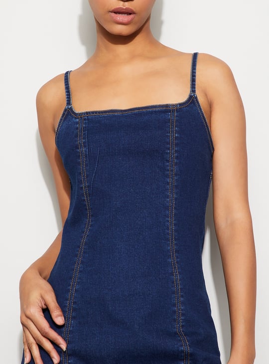 GINGER Solid Zipped Midi Dress
