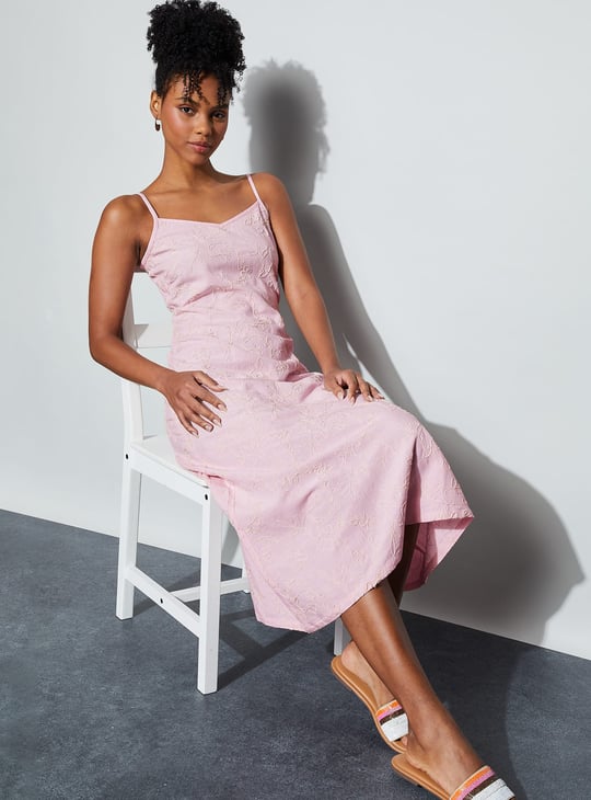 GINGER Embroidered Midi Dress GINGER Embroidered Midi Dress