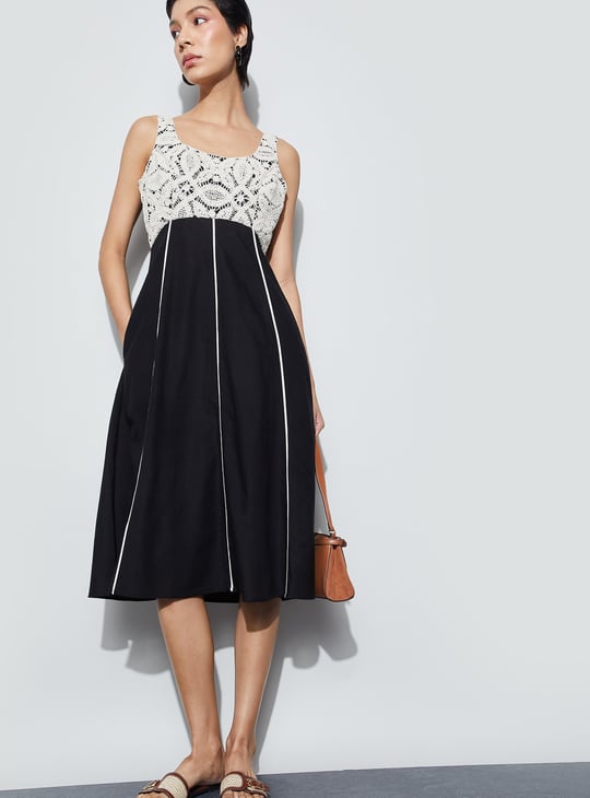 CODE Lace A-line Dress