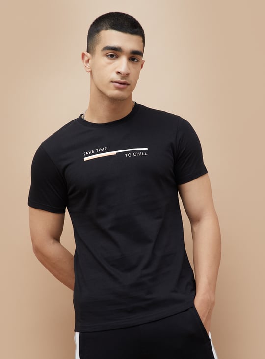FAME FOREVER Men Solid T-shirt Black