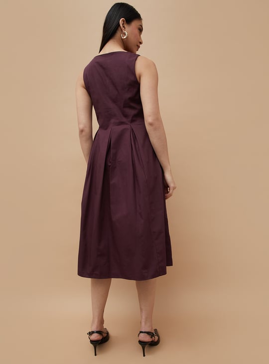 green emerald velvet dress CLOCOR Midi Dresses for Women Fit and Flare A-Line Pleated Dress 3/4 Sleeve  V Neck Church Cocktail Wedding Guest Dress White M at Amazon Women's  Clothing store