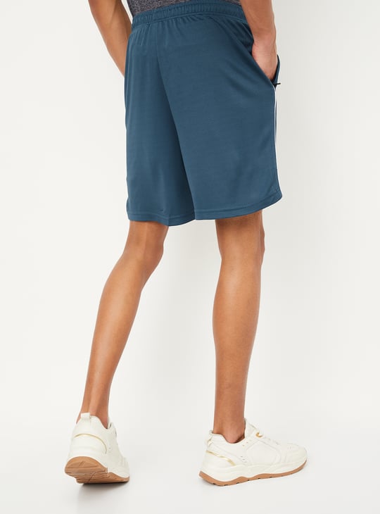 Men Striped Slim Fit Sports Shorts