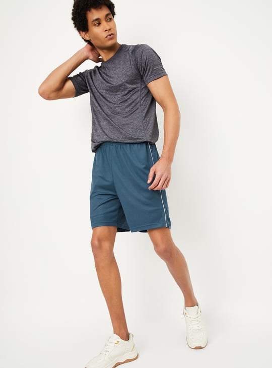 Men Striped Slim Fit Sports Shorts