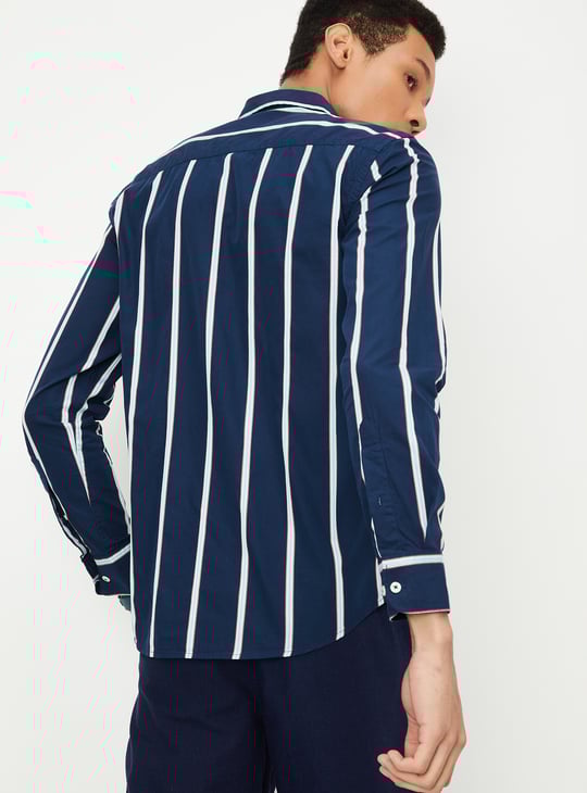 Men Regular Fit Striped Casual Shirt