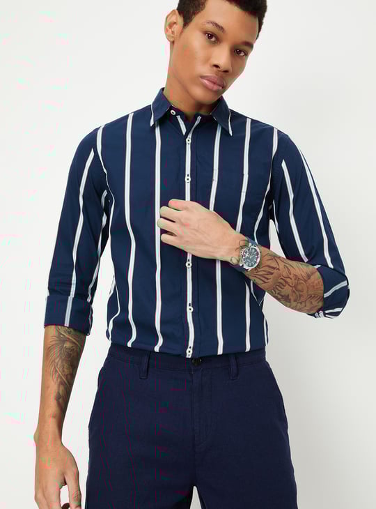 Men Regular Fit Striped Casual Shirt