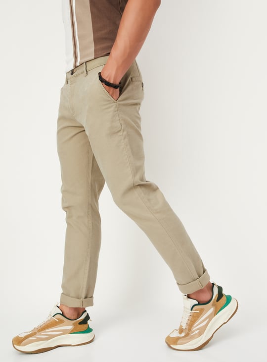 Men Slim Fit Solid Chinos
