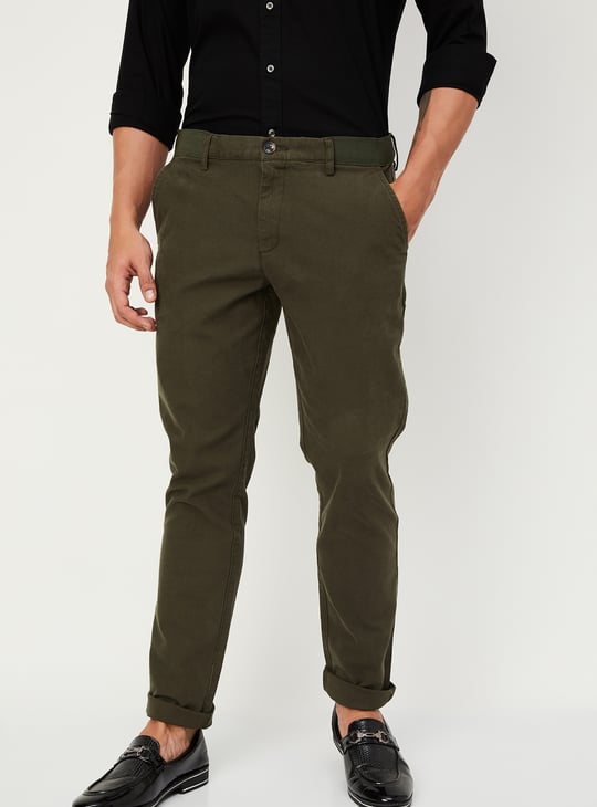 Men Slim Fit Solid Chinos