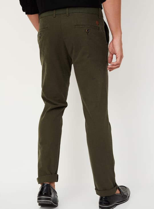 Men Slim Fit Solid Chinos