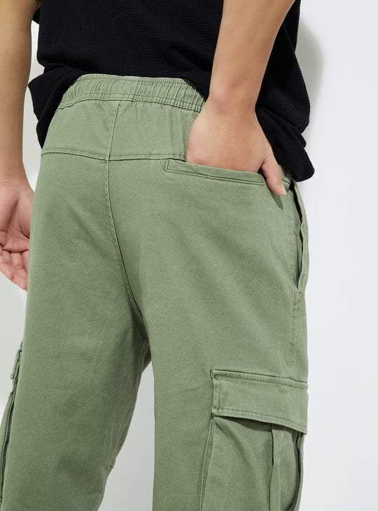 URB_N Men Relaxed Fit Cargo Joggers
