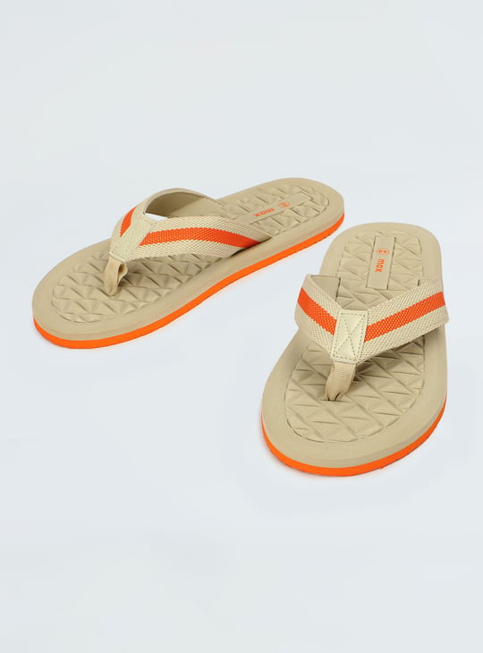 Men Embossed V-Strap Flip Flops