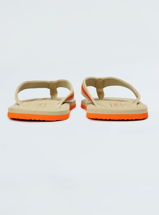 Men Embossed V-Strap Flip Flops