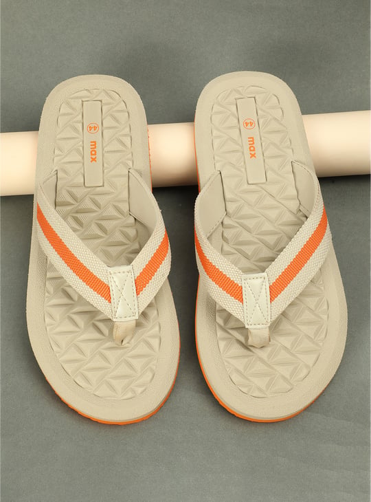 Men Embossed V-Strap Flip Flops