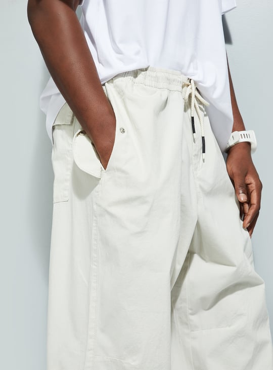 URB_N Men Solid Parachute Pants