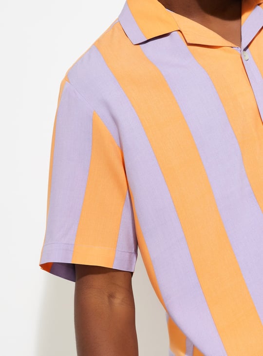 URB_N Men Oversized Striped Shirt