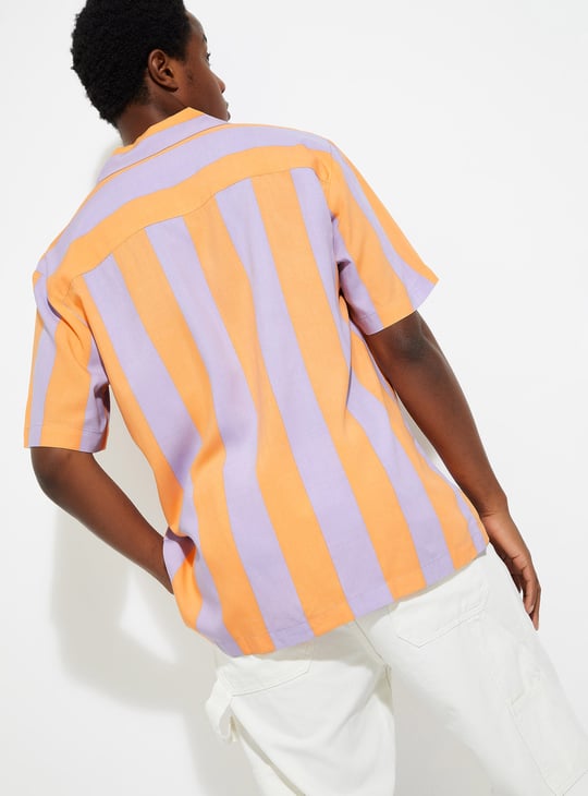 URB_N Men Oversized Striped Shirt