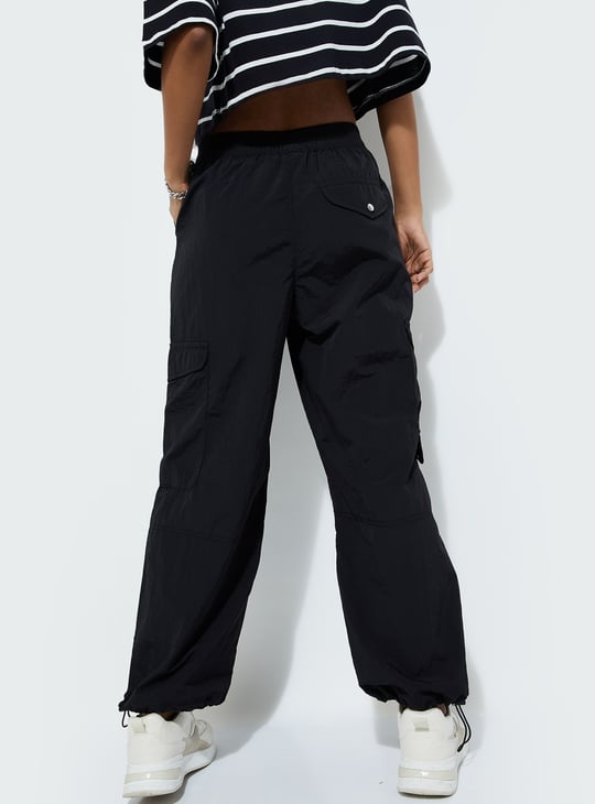 URB_N Women Solid Cargo Parachute Pants
