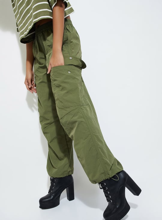 URB_N Women Solid Cargo Parachute Pants