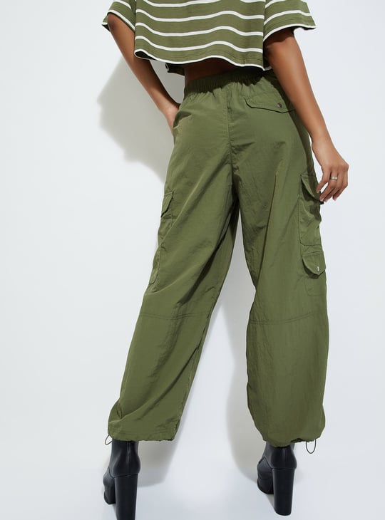 URB_N Women Solid Cargo Parachute Pants