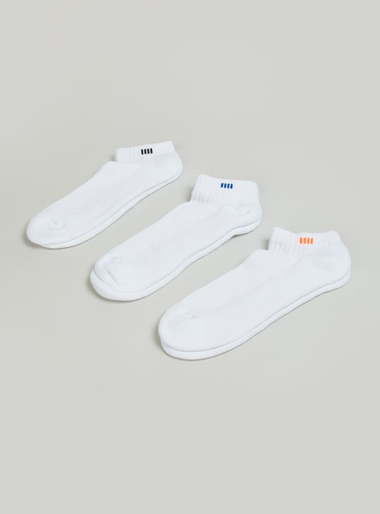 Men Solid Ankle Length Socks - Pack of 3
