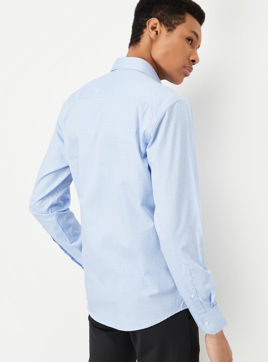 Men Slim Fit Structured Formal Shirt