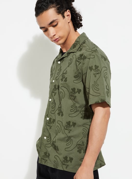 URB_N Men Oversized Embroidered Resort Shirt
