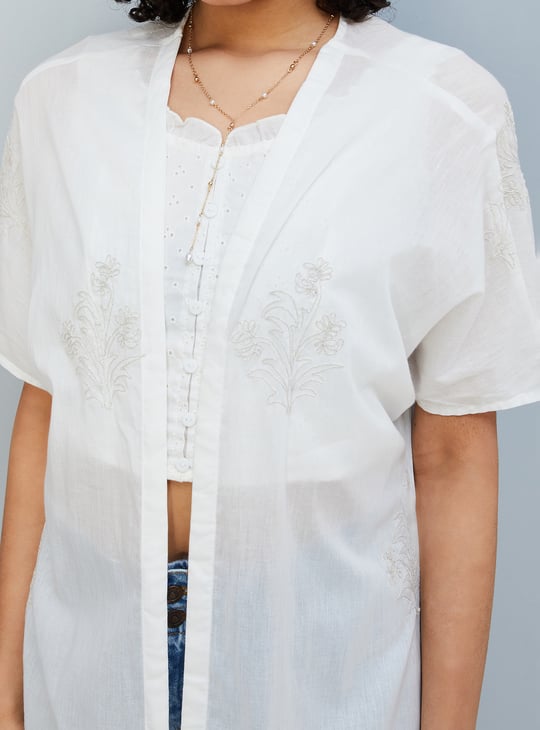 Women Embroidered Front-Open Shrug