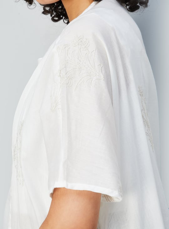 Women Embroidered Front-Open Shrug