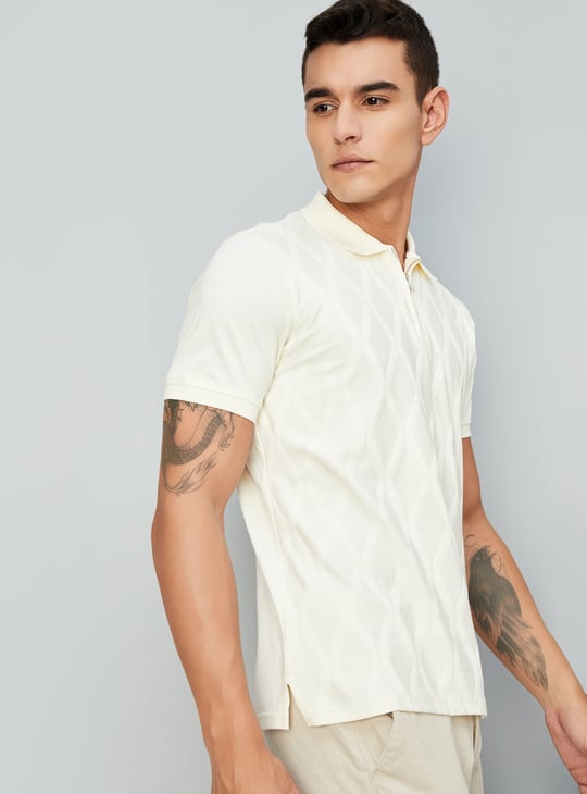Men Slim Fit Textured Zipper Polo T-shirt
