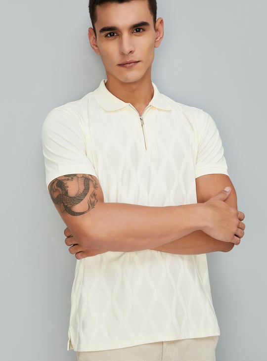 Men Slim Fit Textured Zipper Polo T-shirt