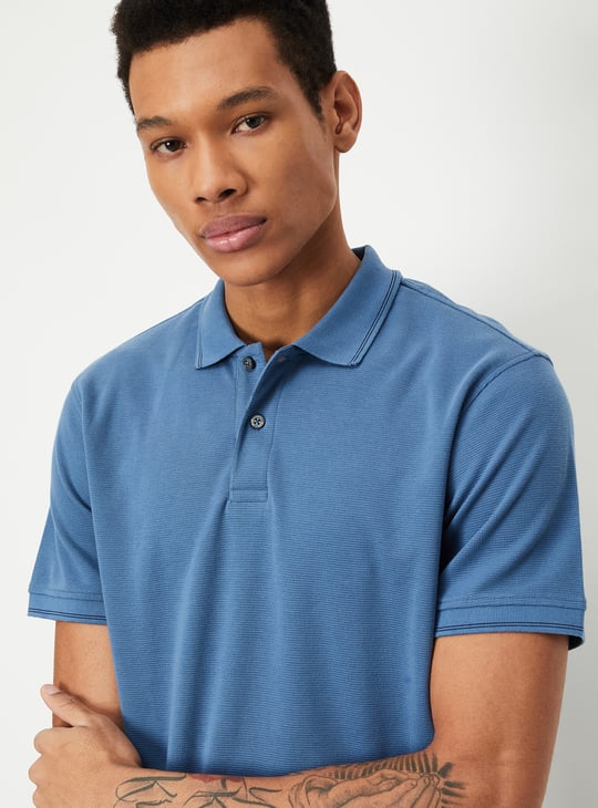 Men Solid Regular Fit Polo T-shirt